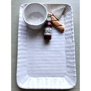 CHIP & DIP-BRIGGS POTTERY-DIP-3D-Wine-Bread-Cheese-White Ceramic "Basket"